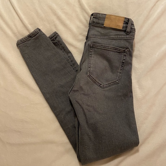 ZARA JEANS, Size 4 - Picture 5 of 9